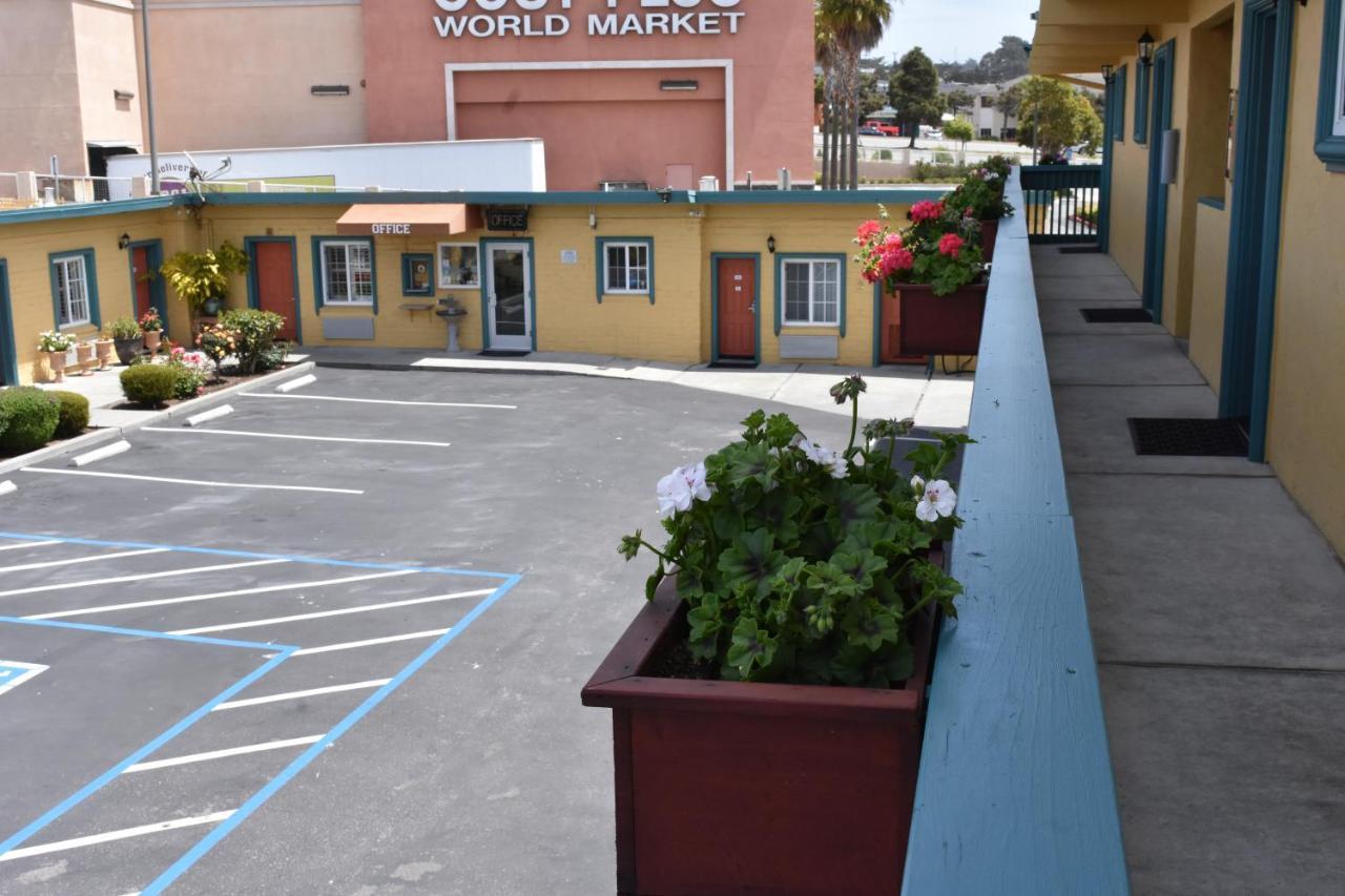 Monterey Motel